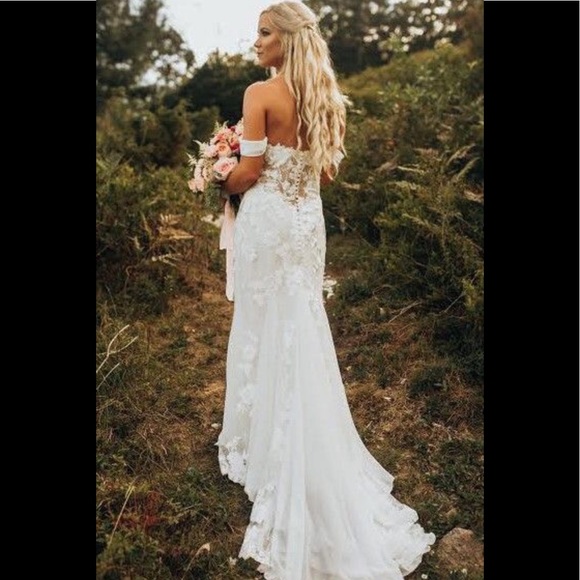 New Wedding Dress - Picture 3 of 5